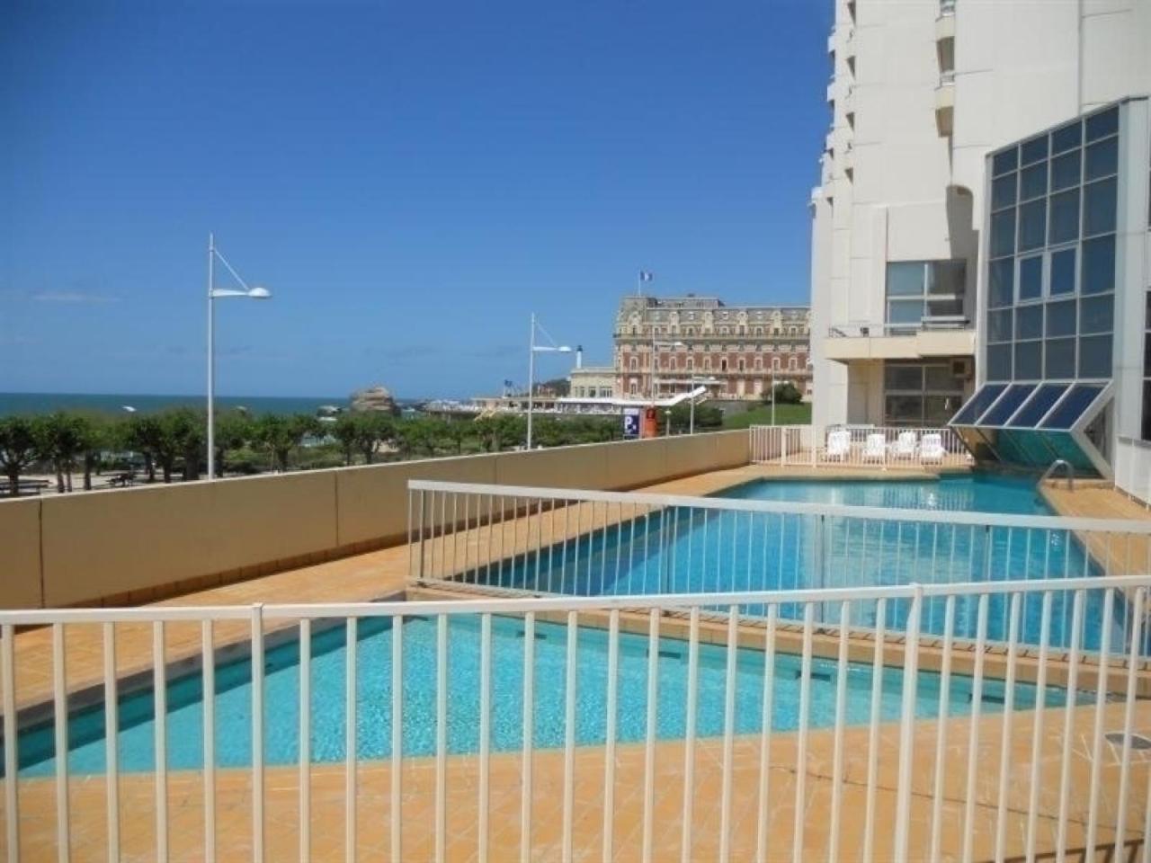 Charmant Studio En Centre-Ville Avec Piscine Proche Grande Plage - Fr-1-3-410 Biarritz Exterior foto